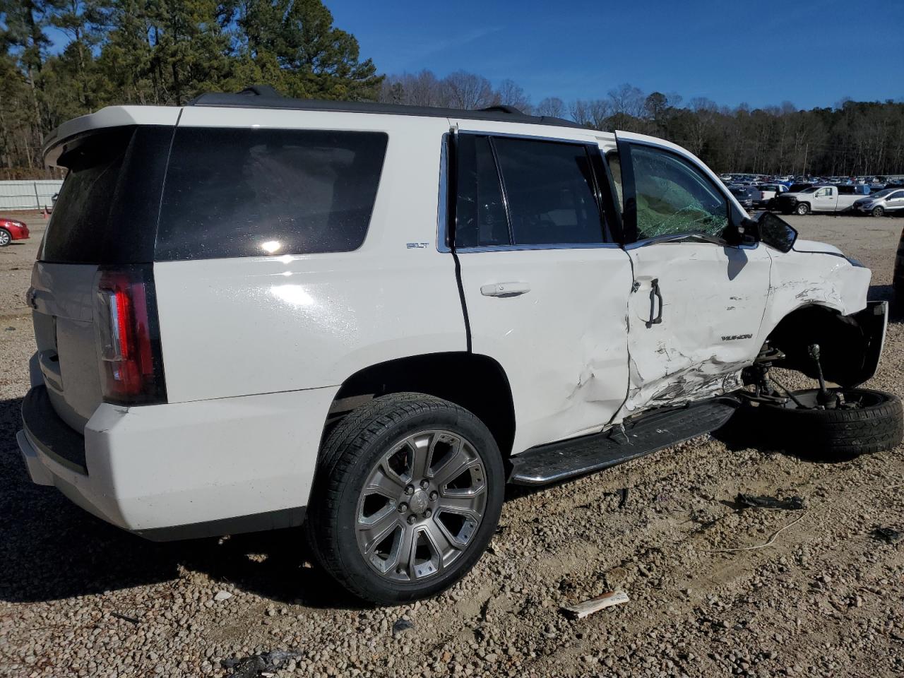 Photo 2 VIN: 1GKS2BKC7GR307018 - GMC YUKON 