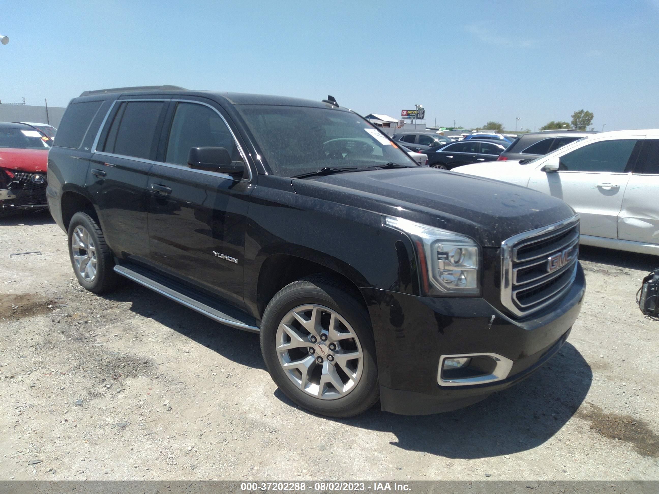 Photo 0 VIN: 1GKS2BKC7JR301162 - GMC YUKON 