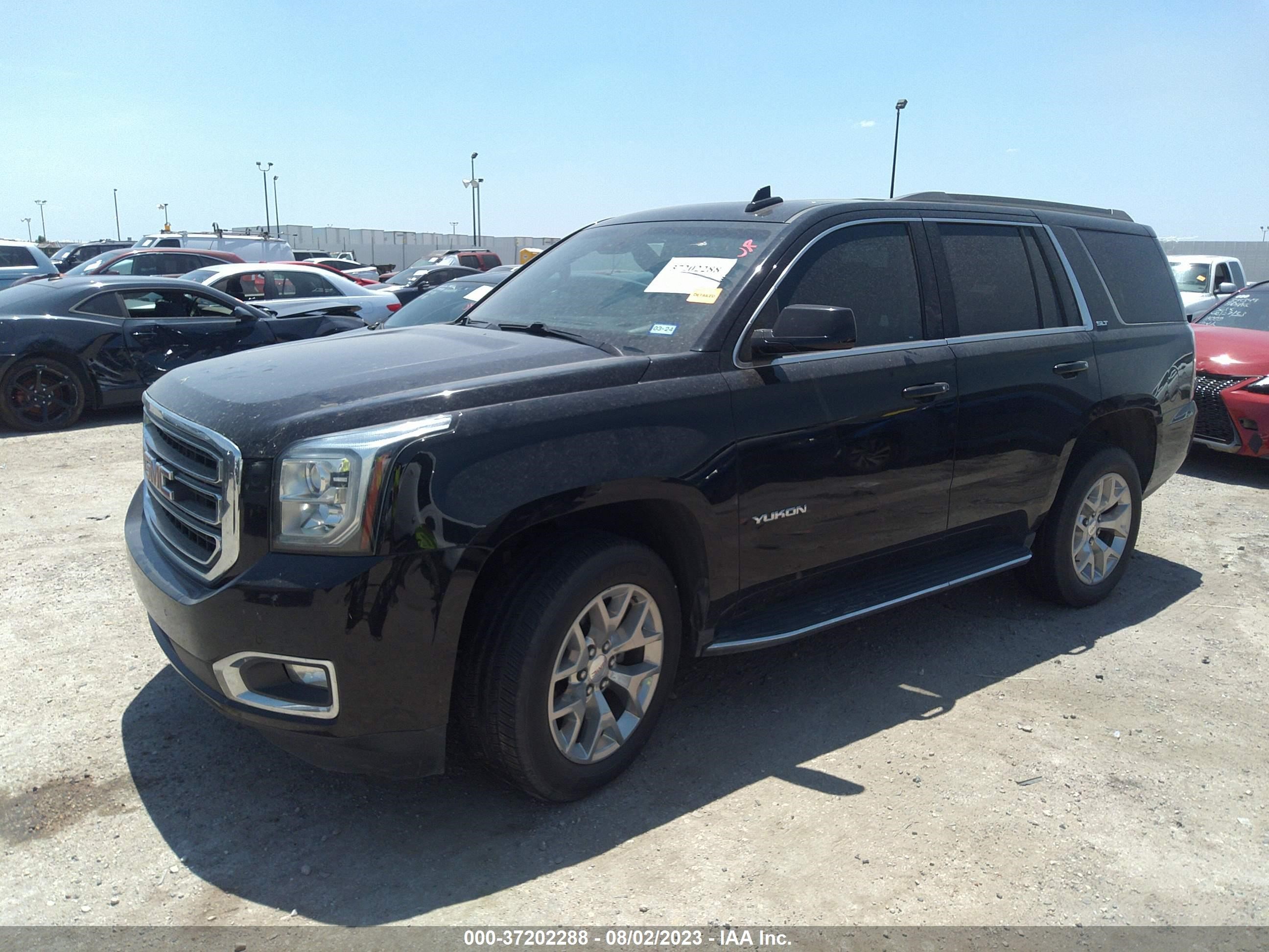 Photo 1 VIN: 1GKS2BKC7JR301162 - GMC YUKON 