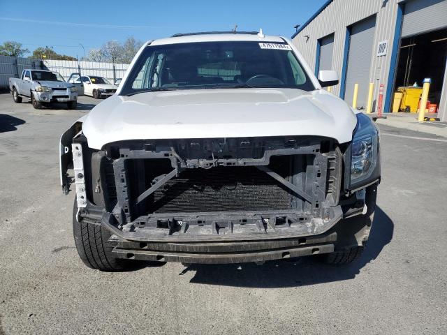 Photo 4 VIN: 1GKS2BKC8GR332204 - GMC YUKON 