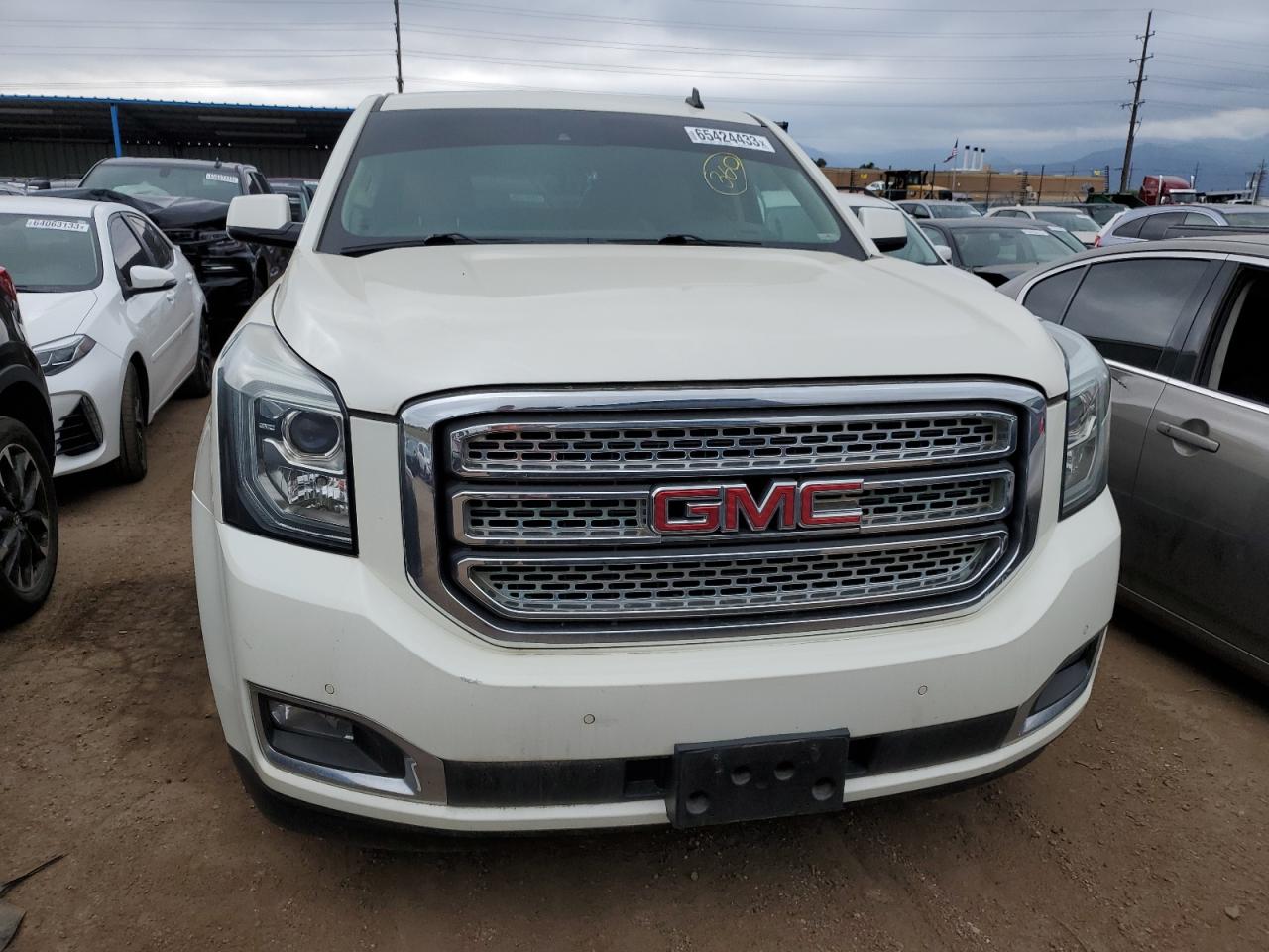 Photo 4 VIN: 1GKS2BKC9FR286445 - GMC YUKON 