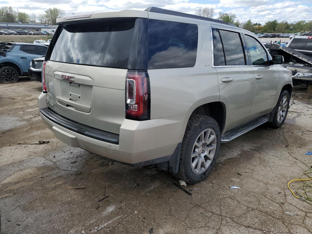 Photo 2 VIN: 1GKS2BKCXFR135310 - GMC YUKON 