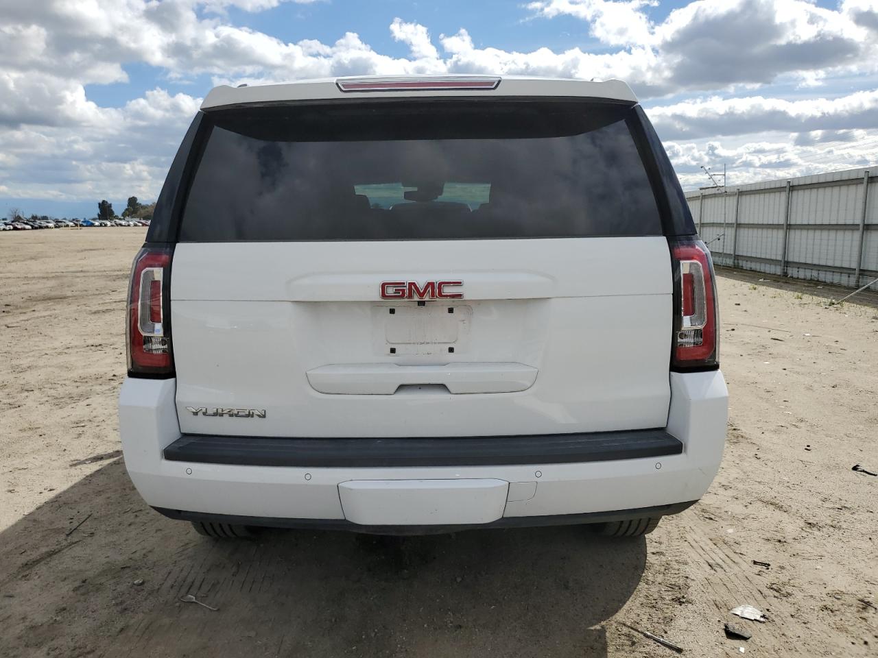 Photo 5 VIN: 1GKS2BKCXHR195638 - GMC YUKON 