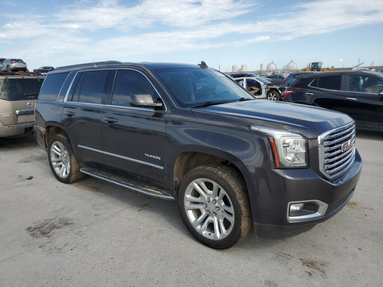 Photo 3 VIN: 1GKS2BKCXHR406515 - GMC YUKON 