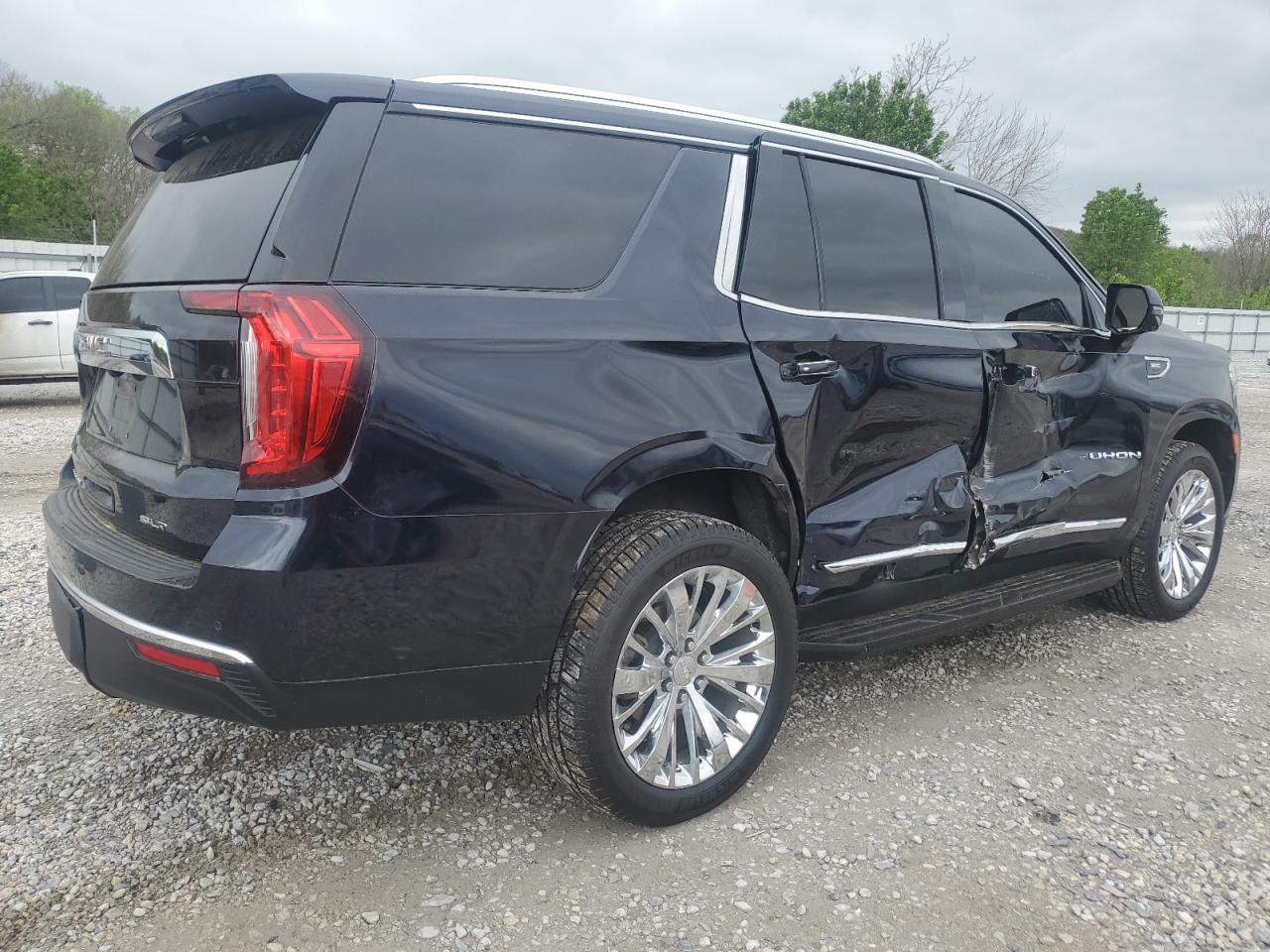 Photo 2 VIN: 1GKS2BKD2MR146534 - GMC YUKON 