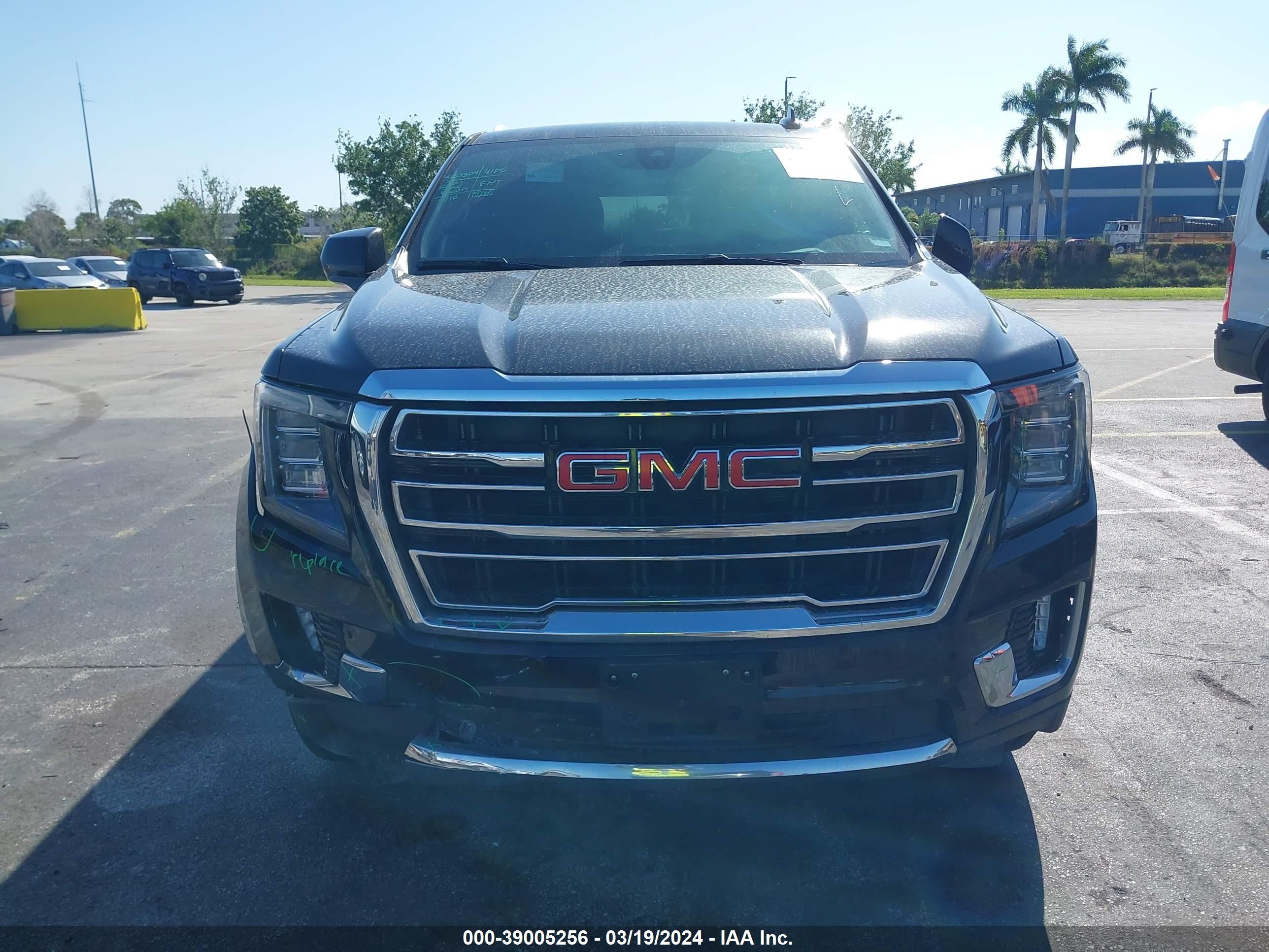 Photo 11 VIN: 1GKS2BKD4MR267842 - GMC YUKON 