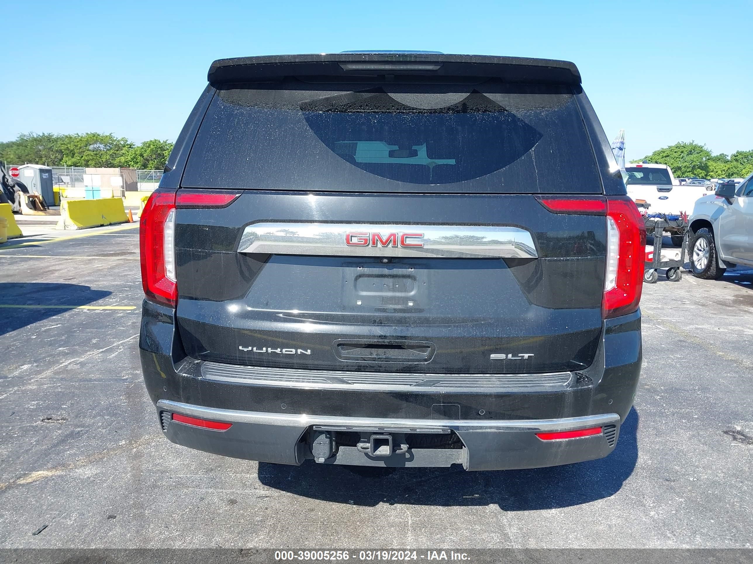 Photo 15 VIN: 1GKS2BKD4MR267842 - GMC YUKON 