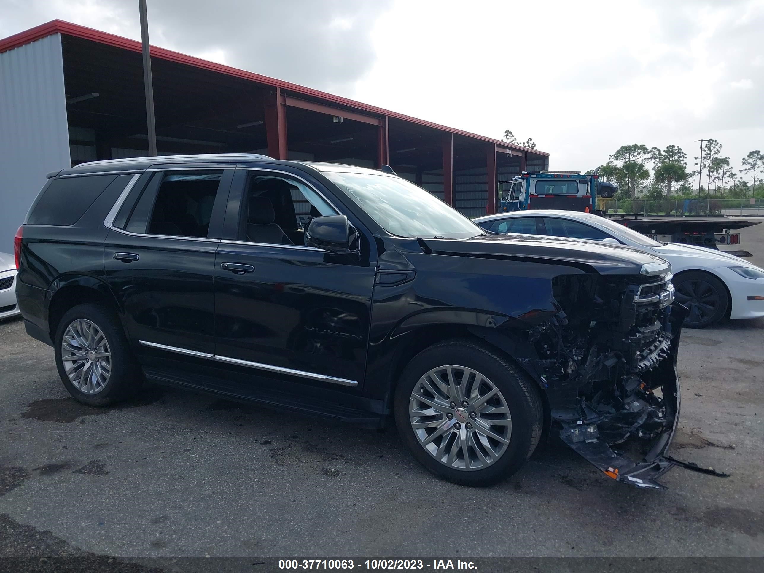 Photo 12 VIN: 1GKS2BKT6NR312188 - GMC YUKON 