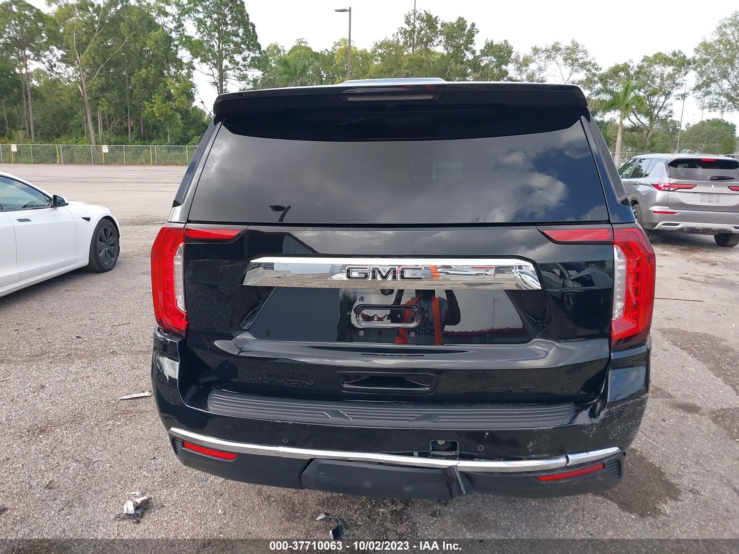 Photo 15 VIN: 1GKS2BKT6NR312188 - GMC YUKON 