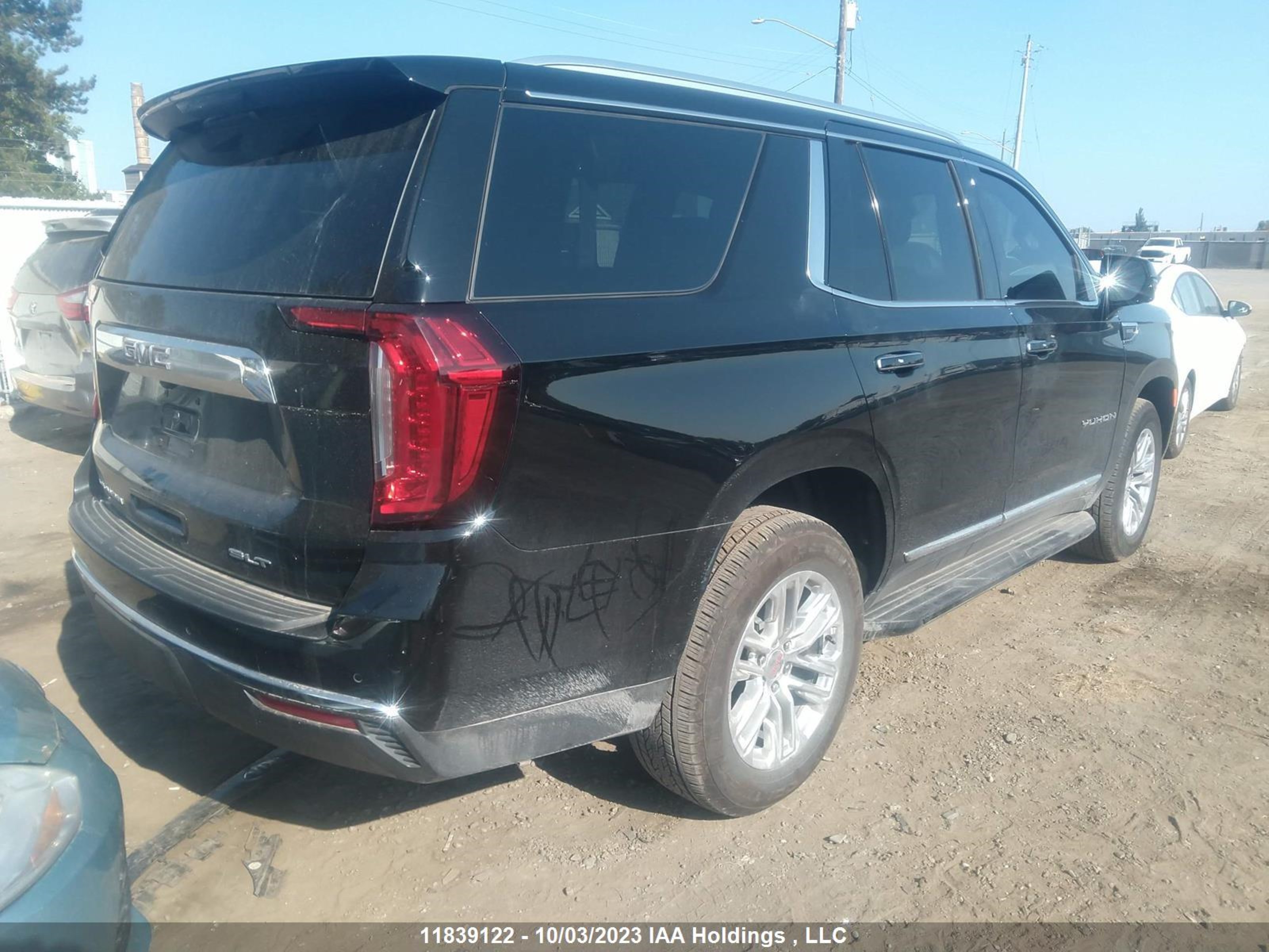 Photo 3 VIN: 1GKS2BKT9PR308512 - GMC YUKON 