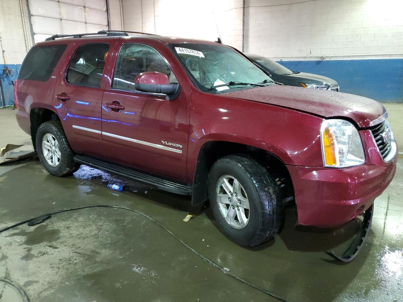 Photo 3 VIN: 1GKS2CE01BR262609 - GMC YUKON 