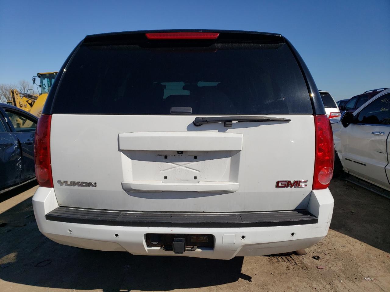 Photo 5 VIN: 1GKS2CE01DR306482 - GMC YUKON 