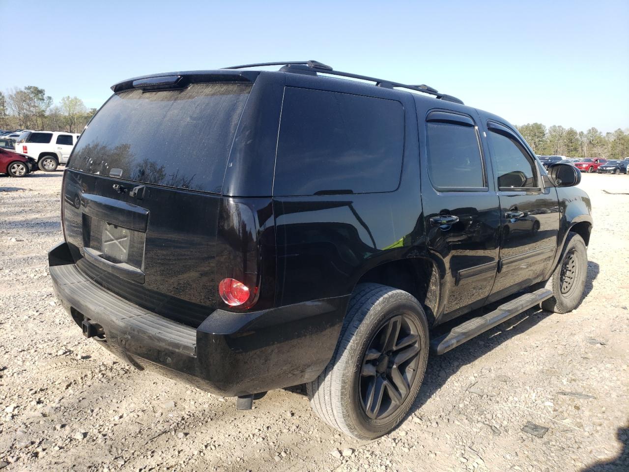 Photo 2 VIN: 1GKS2CE01ER149358 - GMC YUKON 