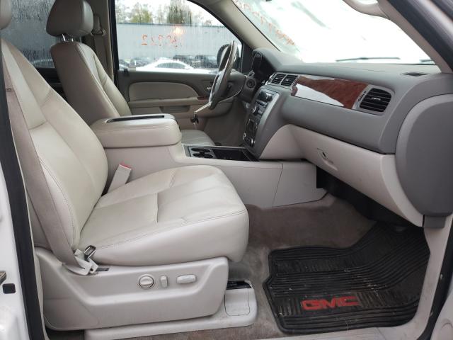 Photo 4 VIN: 1GKS2CE02BR329508 - GMC YUKON SLT 