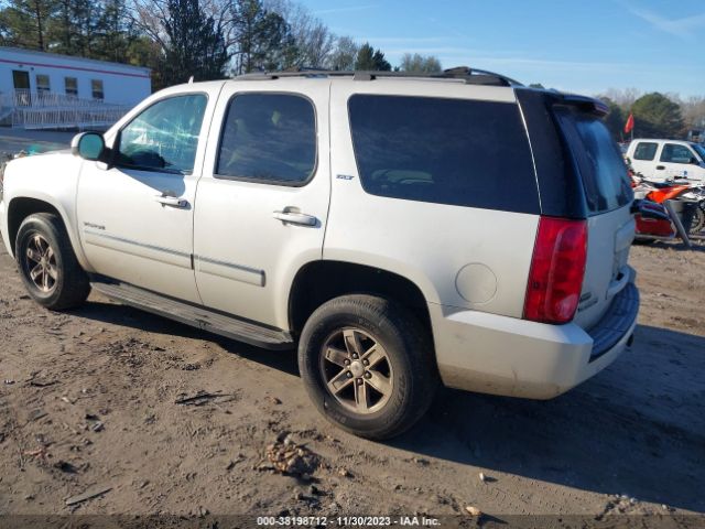 Photo 2 VIN: 1GKS2CE02CR131741 - GMC YUKON 