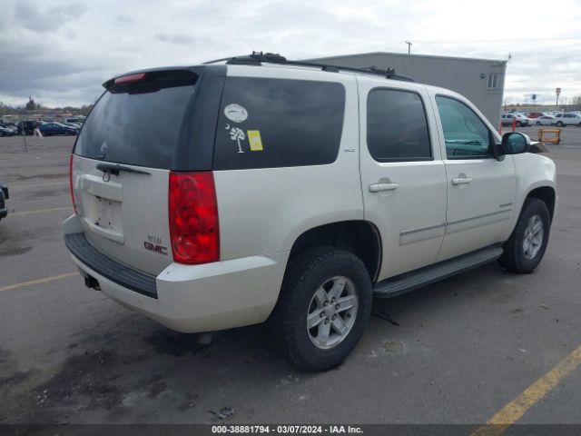 Photo 3 VIN: 1GKS2CE02CR285169 - GMC YUKON 