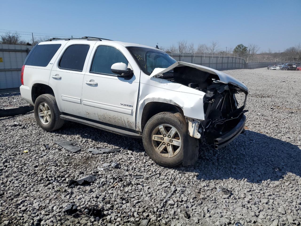 Photo 3 VIN: 1GKS2CE04DR228957 - GMC YUKON 