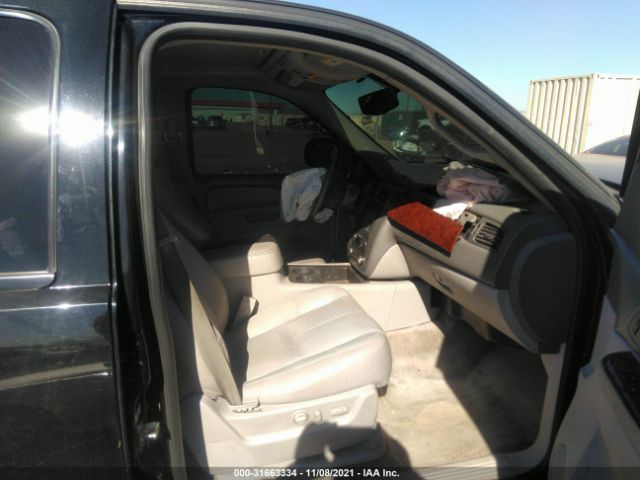 Photo 4 VIN: 1GKS2CE05CR150543 - GMC YUKON 