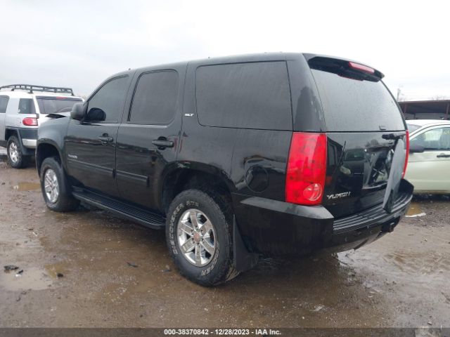 Photo 2 VIN: 1GKS2CE05ER249057 - GMC YUKON 