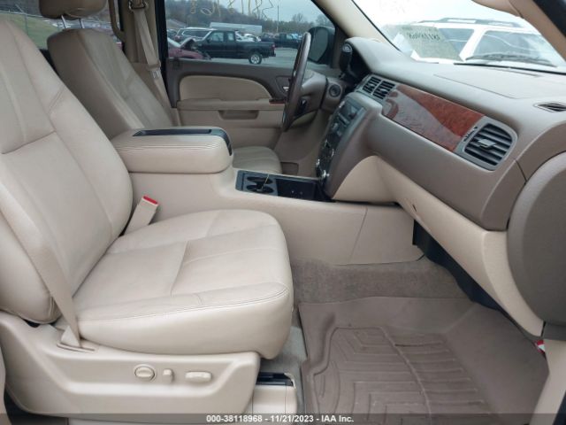 Photo 4 VIN: 1GKS2CE06CR307416 - GMC YUKON 