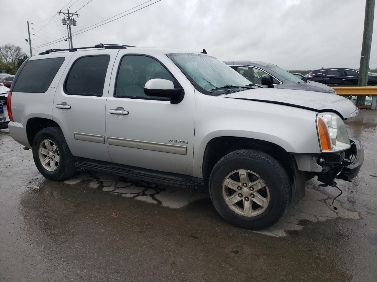 Photo 3 VIN: 1GKS2CE08ER104160 - GMC YUKON 