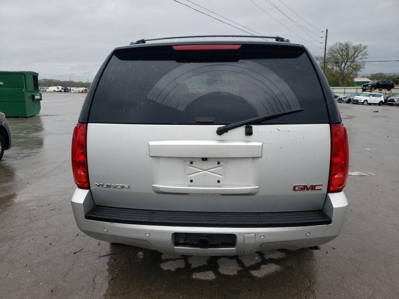 Photo 5 VIN: 1GKS2CE08ER104160 - GMC YUKON 