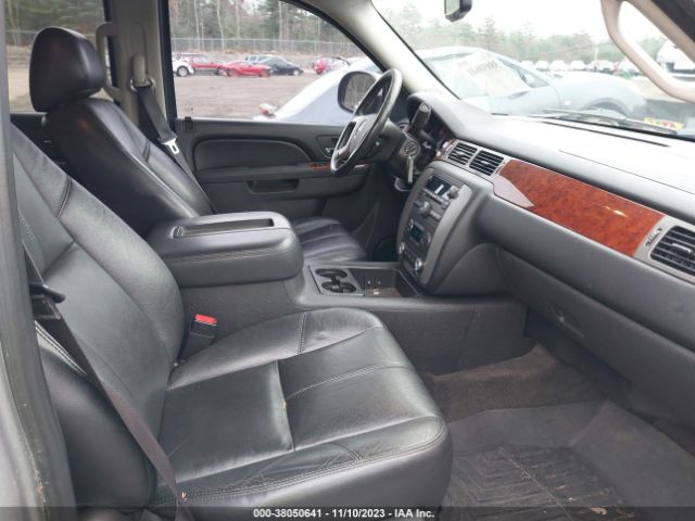 Photo 4 VIN: 1GKS2CE0XDR170451 - GMC YUKON 