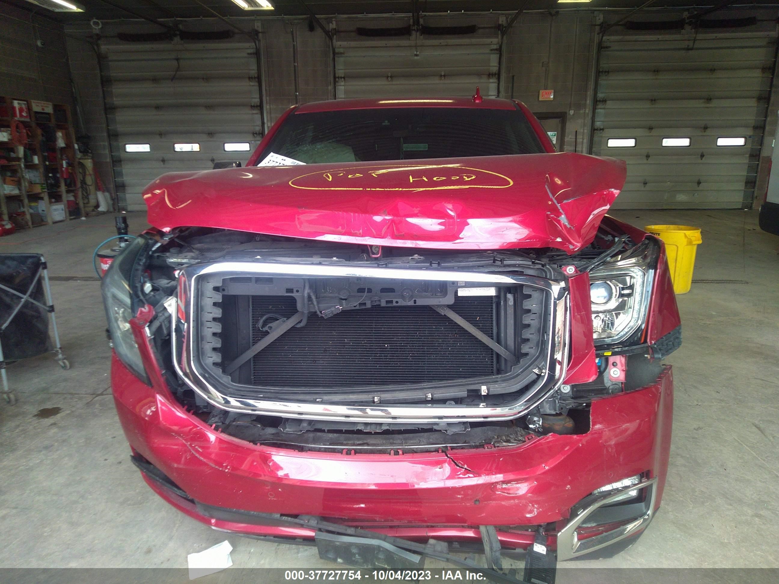 Photo 11 VIN: 1GKS2CKJ2FR574246 - GMC YUKON 