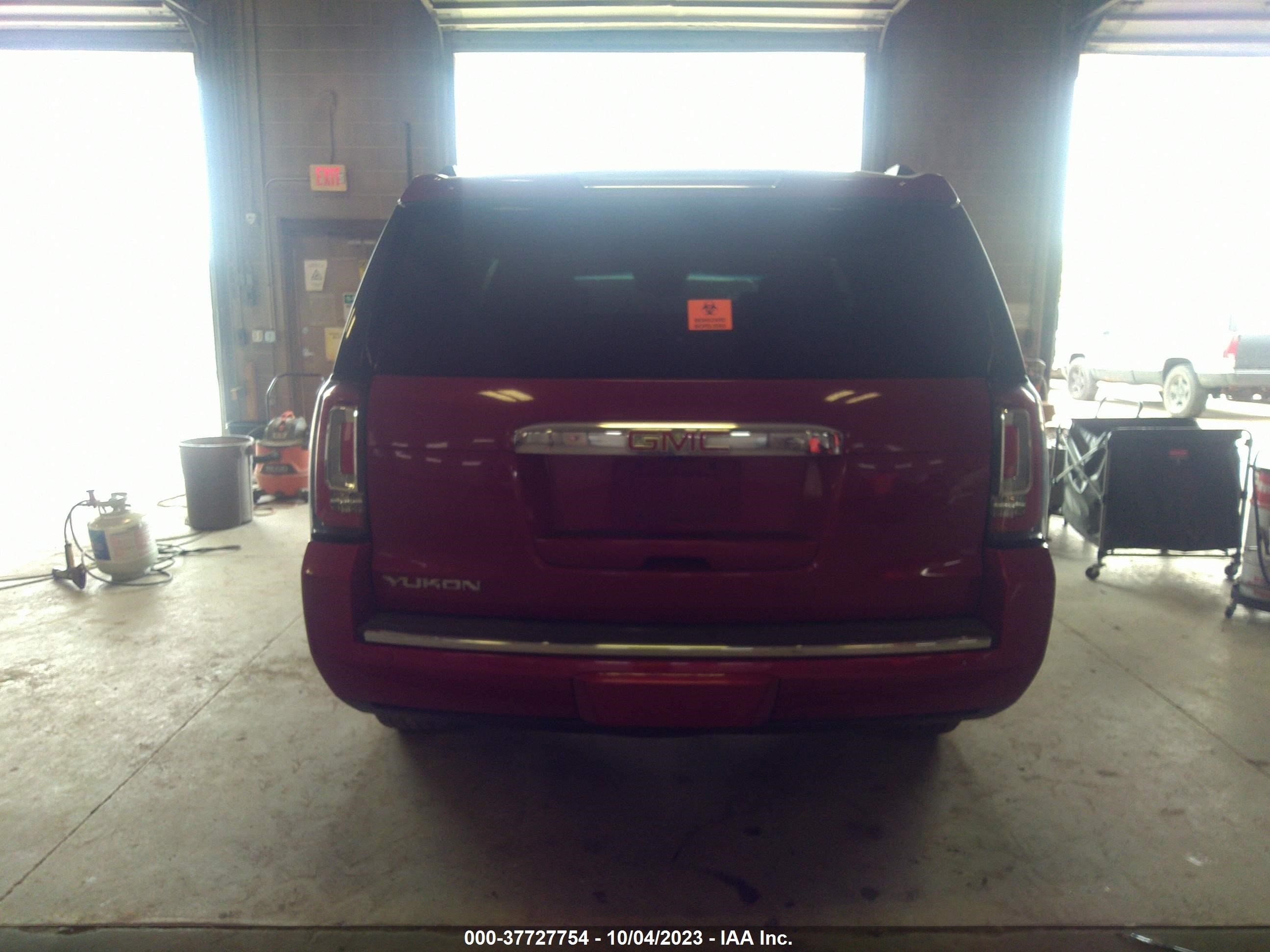 Photo 15 VIN: 1GKS2CKJ2FR574246 - GMC YUKON 