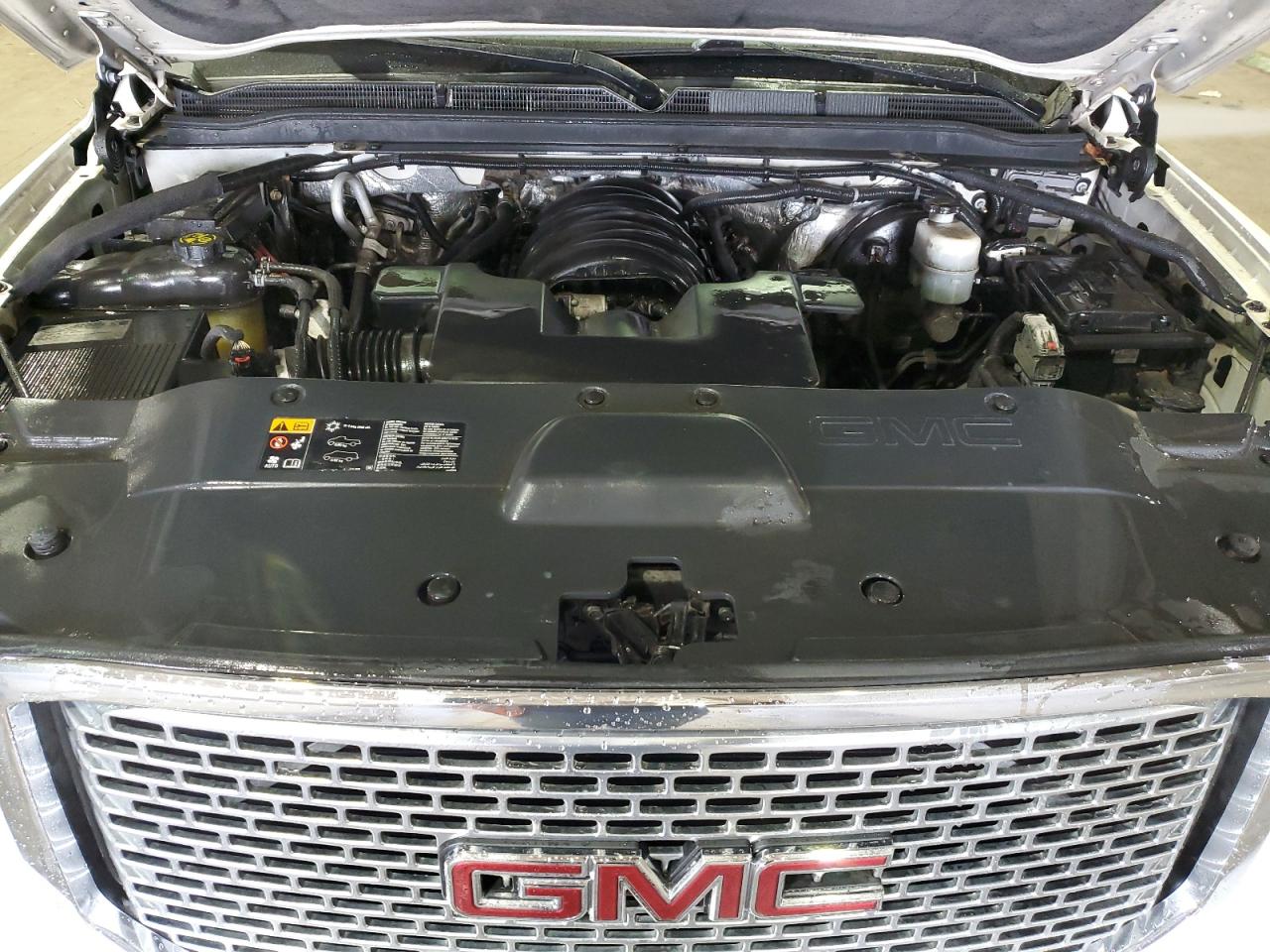 Photo 10 VIN: 1GKS2CKJ2FR653805 - GMC YUKON 