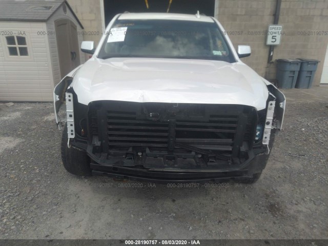 Photo 5 VIN: 1GKS2CKJ3JR293792 - GMC YUKON 