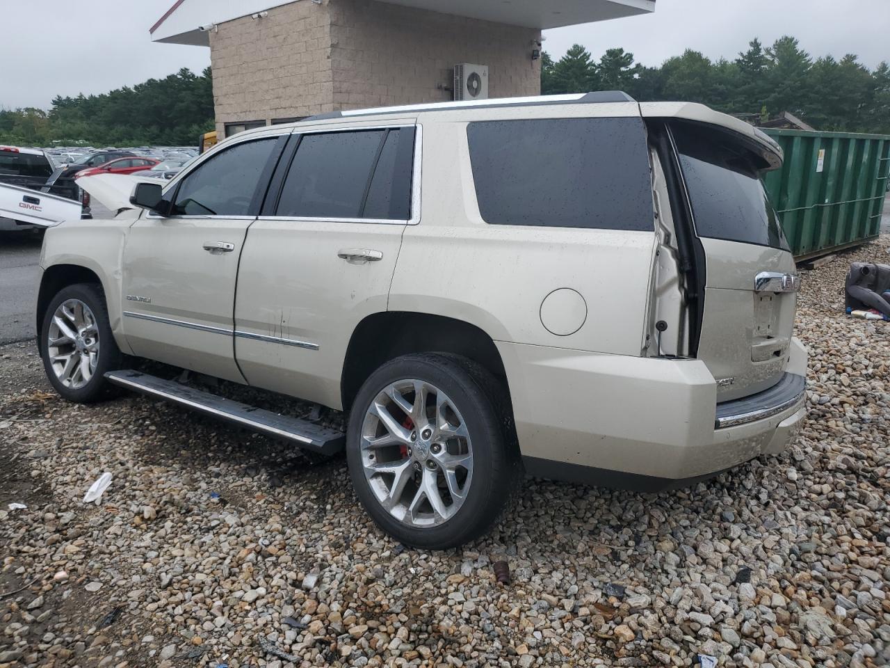 Photo 1 VIN: 1GKS2CKJ4FR685431 - GMC YUKON 