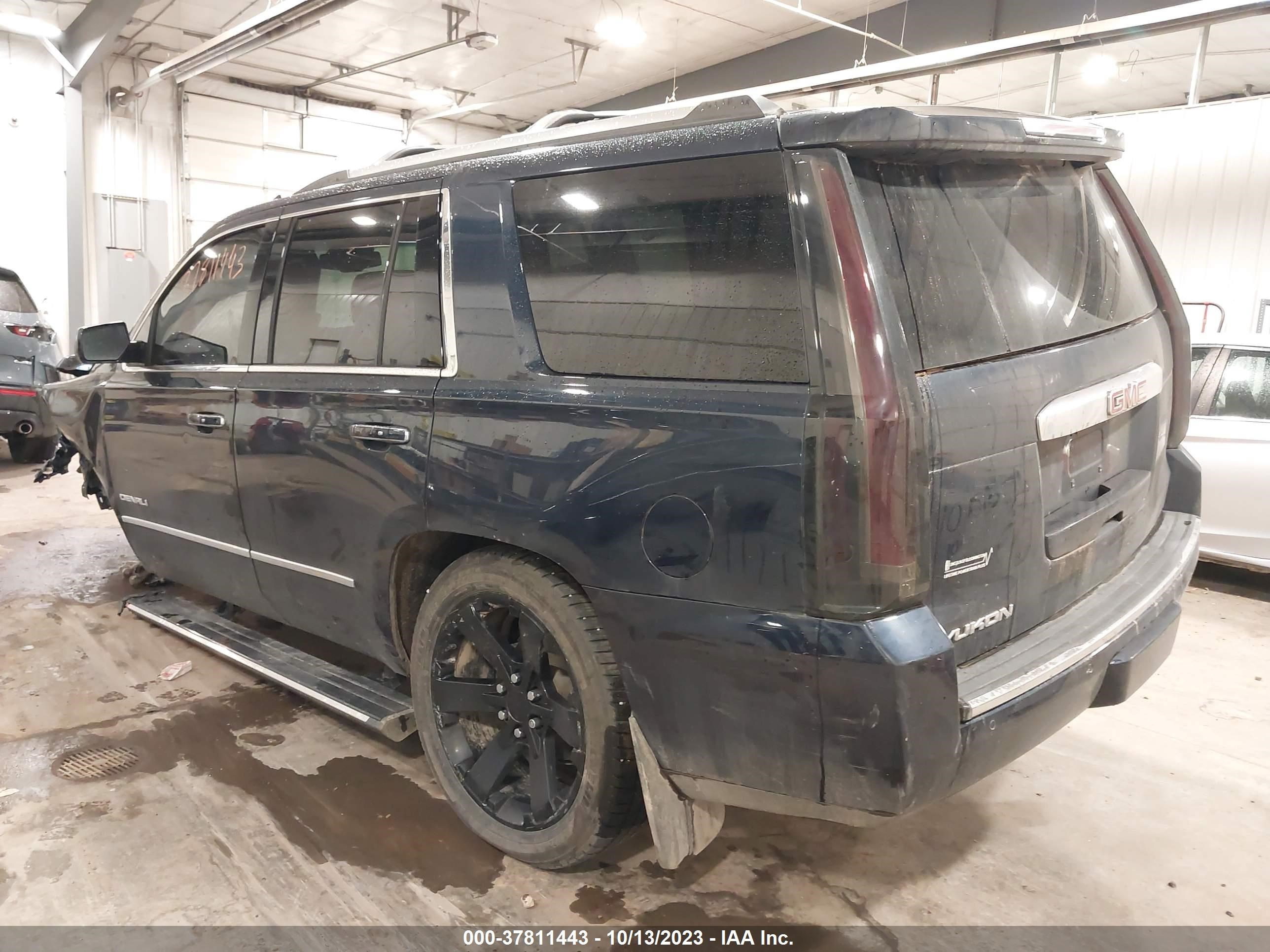 Photo 2 VIN: 1GKS2CKJ4JR156361 - GMC YUKON 