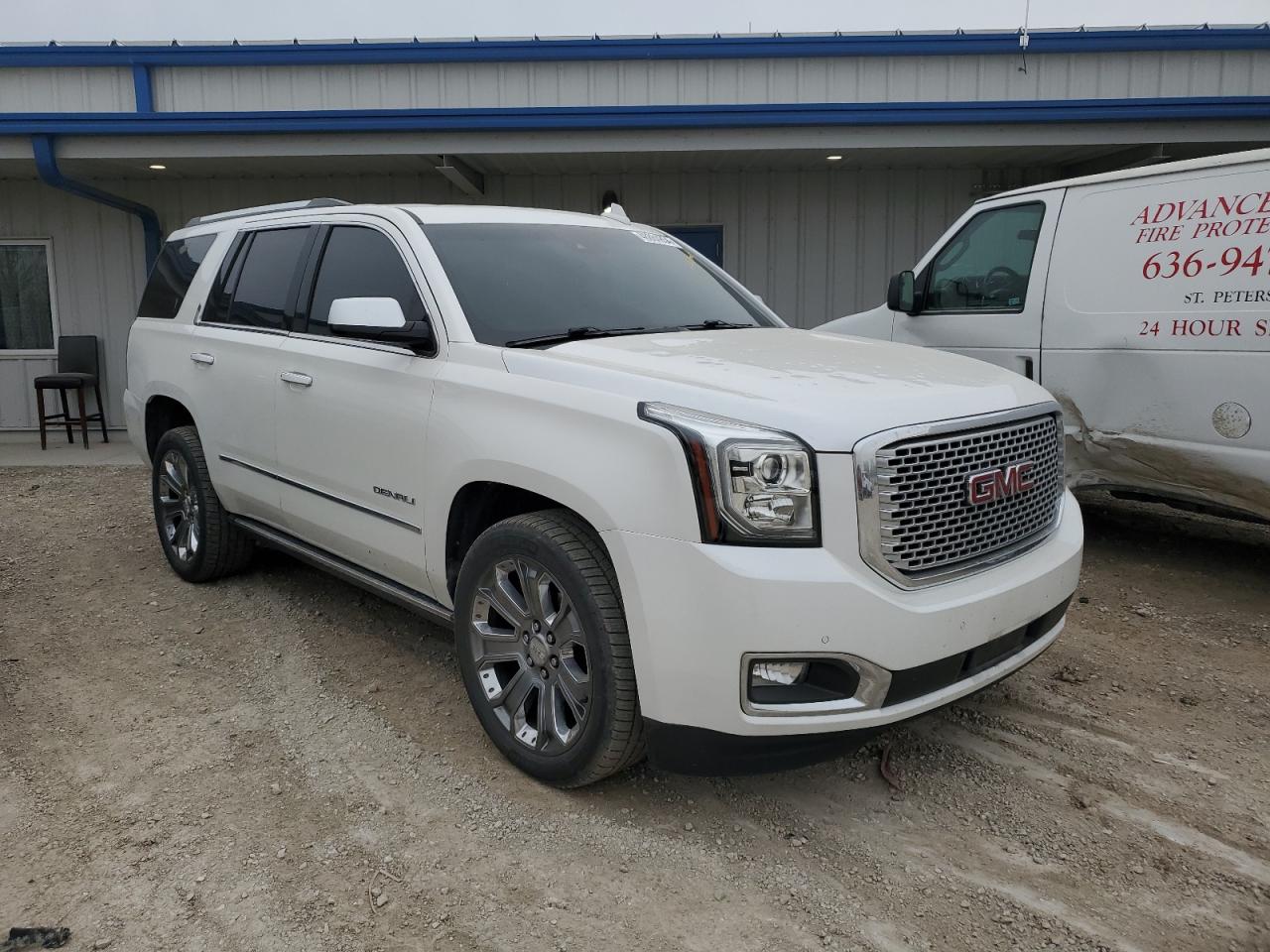 Photo 3 VIN: 1GKS2CKJ8GR390334 - GMC YUKON 