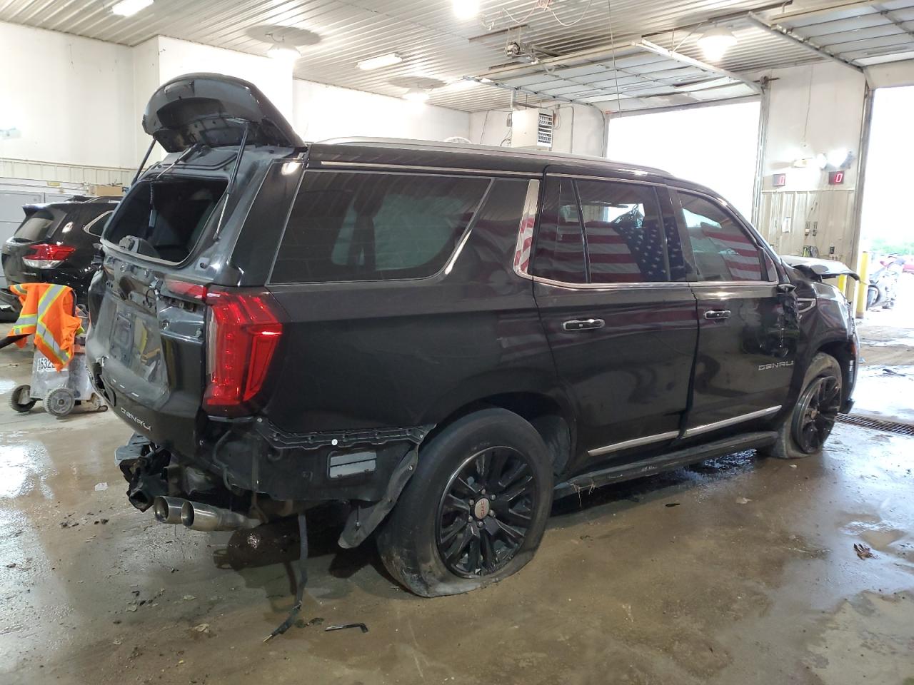 Photo 2 VIN: 1GKS2DKL0NR122835 - GMC YUKON DENA 