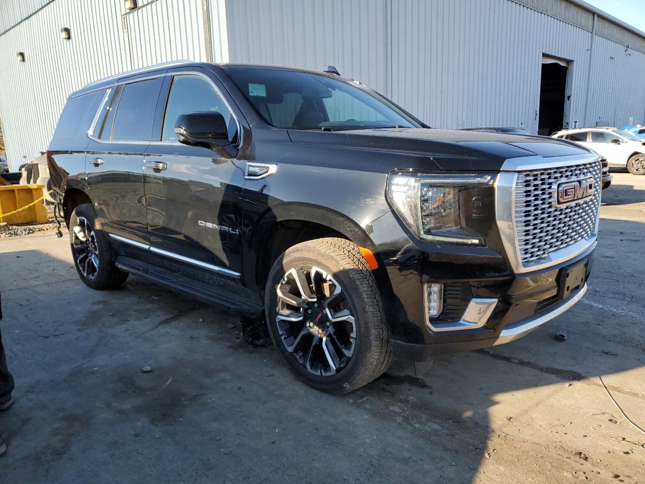 Photo 3 VIN: 1GKS2DKL3NR359979 - GMC YUKON 