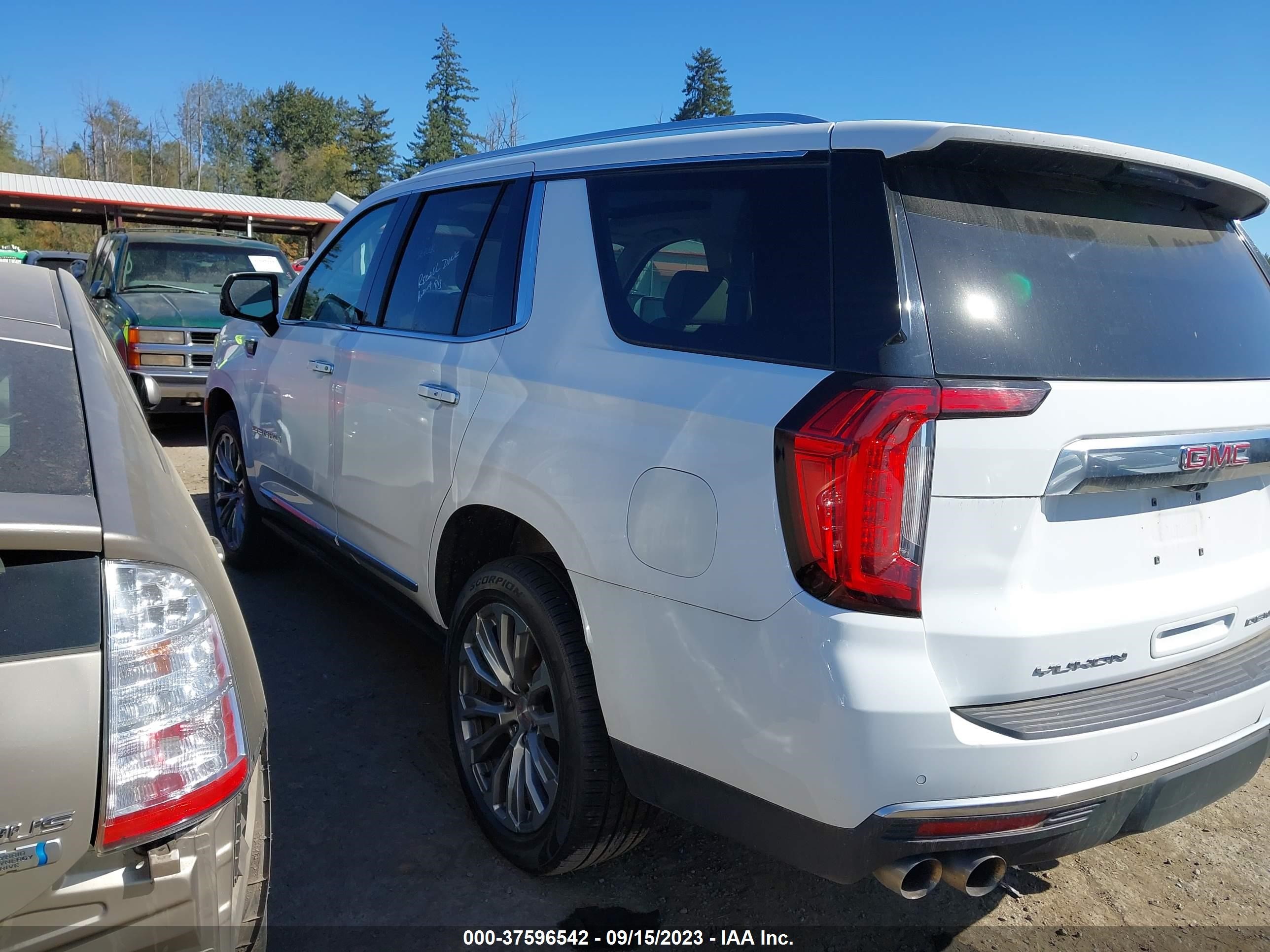 Photo 2 VIN: 1GKS2DKL5MR342079 - GMC YUKON 