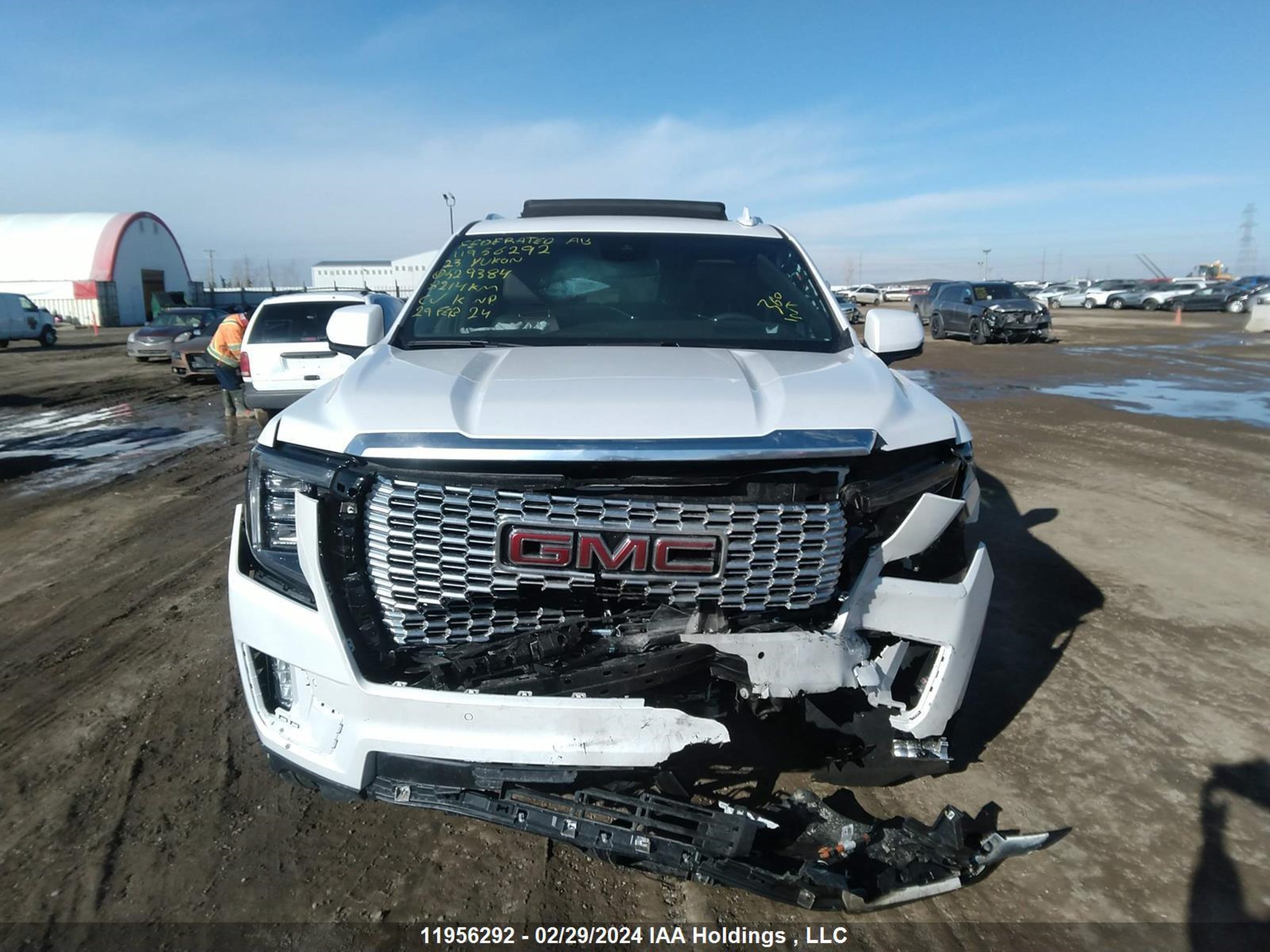 Photo 12 VIN: 1GKS2DKT8PR529384 - GMC YUKON 