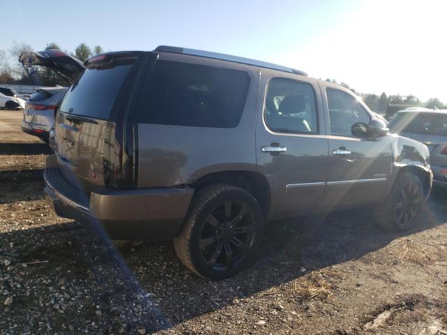 Photo 2 VIN: 1GKS2EEF2BR127381 - GMC YUKON DENA 