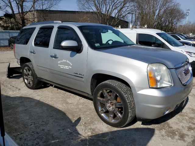 Photo 3 VIN: 1GKS2EEF2BR313406 - GMC YUKON 