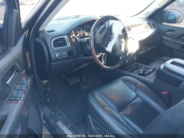 Photo 4 VIN: 1GKS2EEF2DR110227 - GMC YUKON 