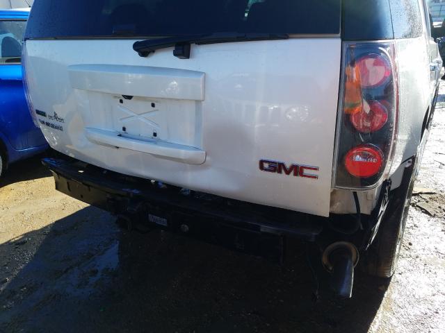 Photo 8 VIN: 1GKS2EEF5BR300228 - GMC YUKON DENA 