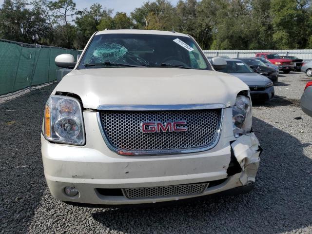 Photo 4 VIN: 1GKS2EEF6BR374094 - GMC YUKON 