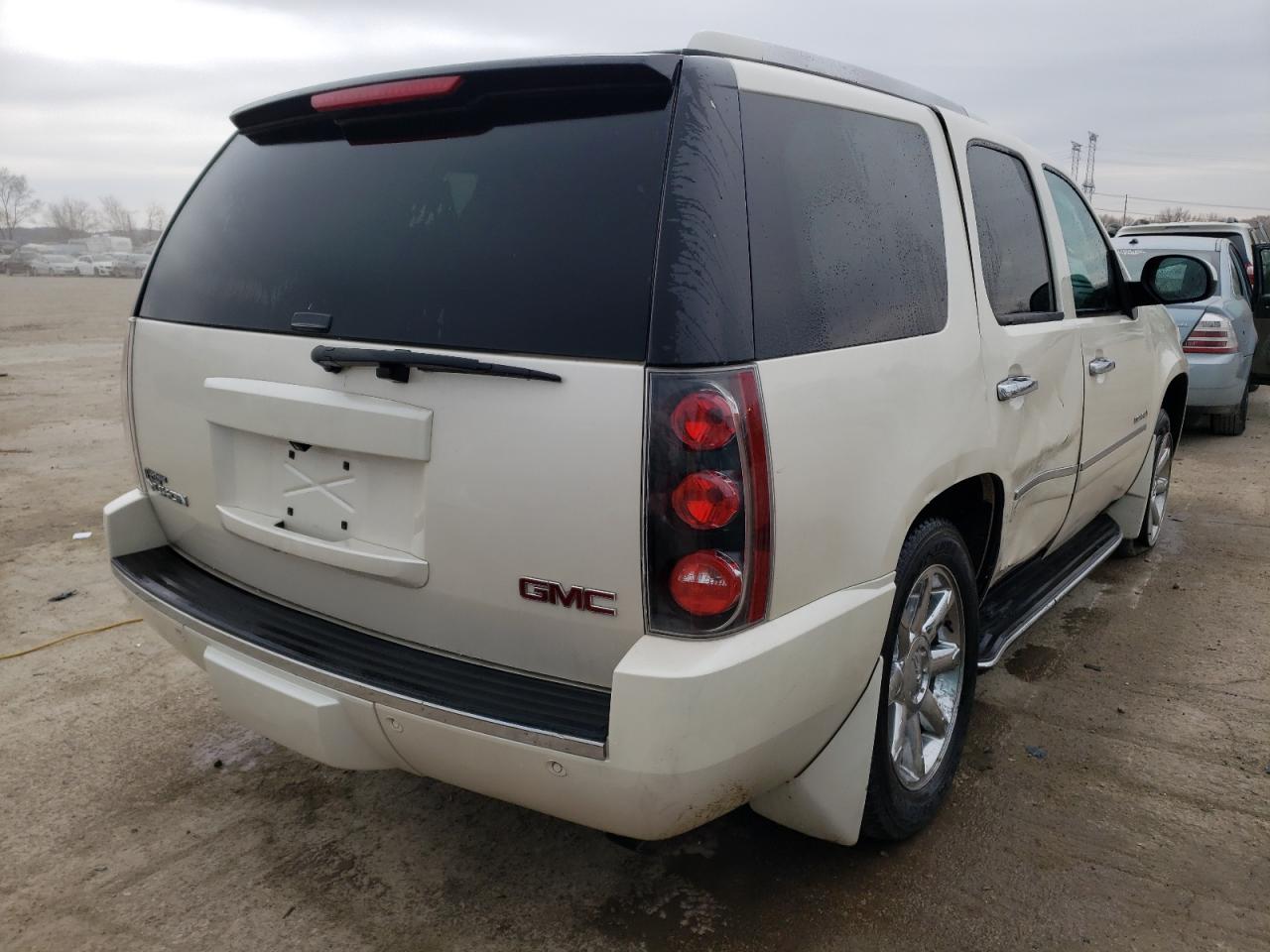 Photo 2 VIN: 1GKS2EEF6DR342118 - GMC YUKON 