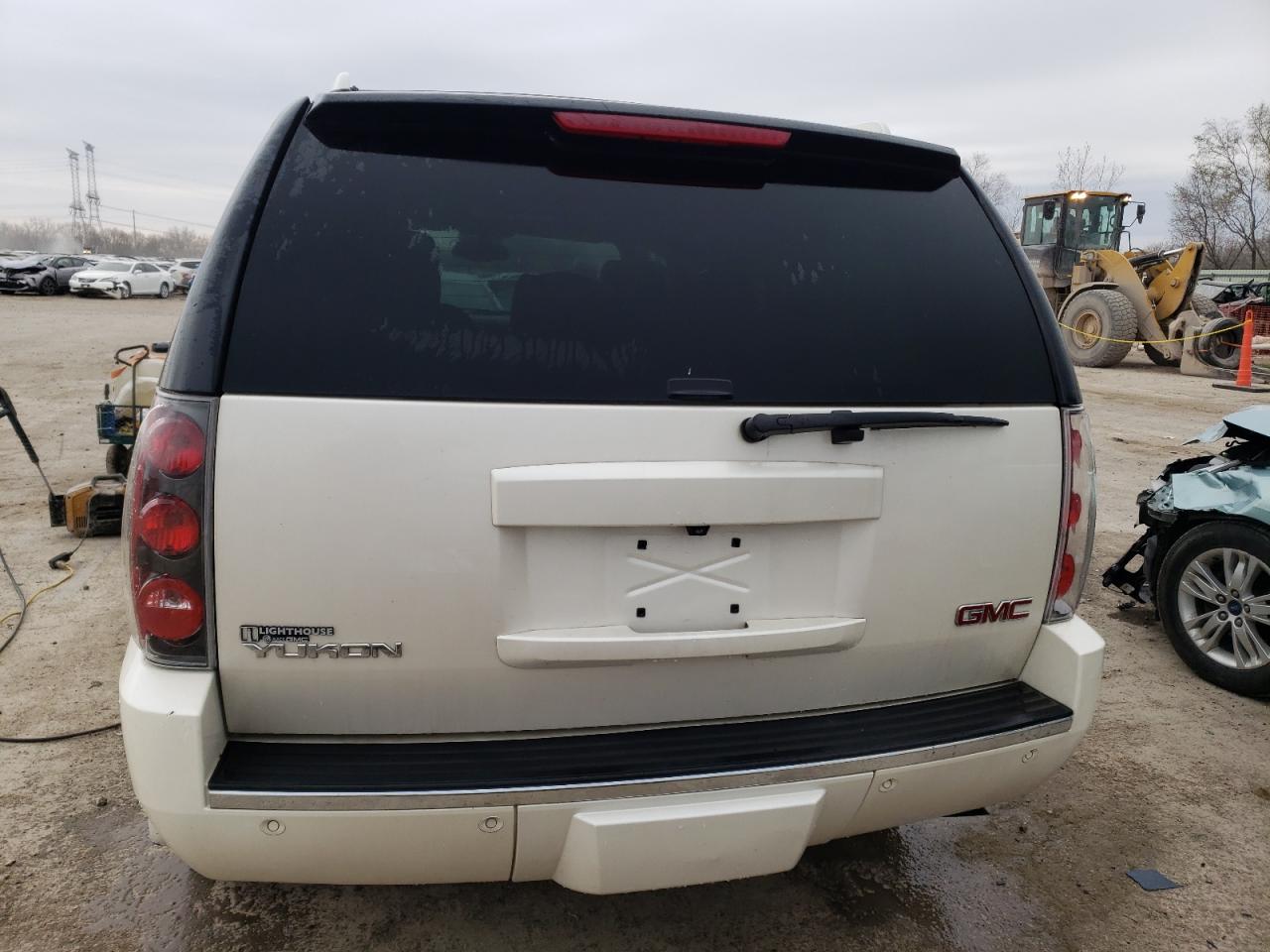 Photo 5 VIN: 1GKS2EEF6DR342118 - GMC YUKON 