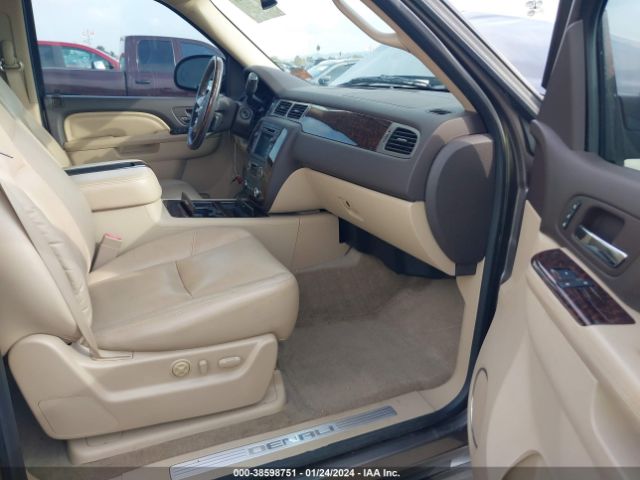 Photo 4 VIN: 1GKS2EEF7BR398694 - GMC YUKON 