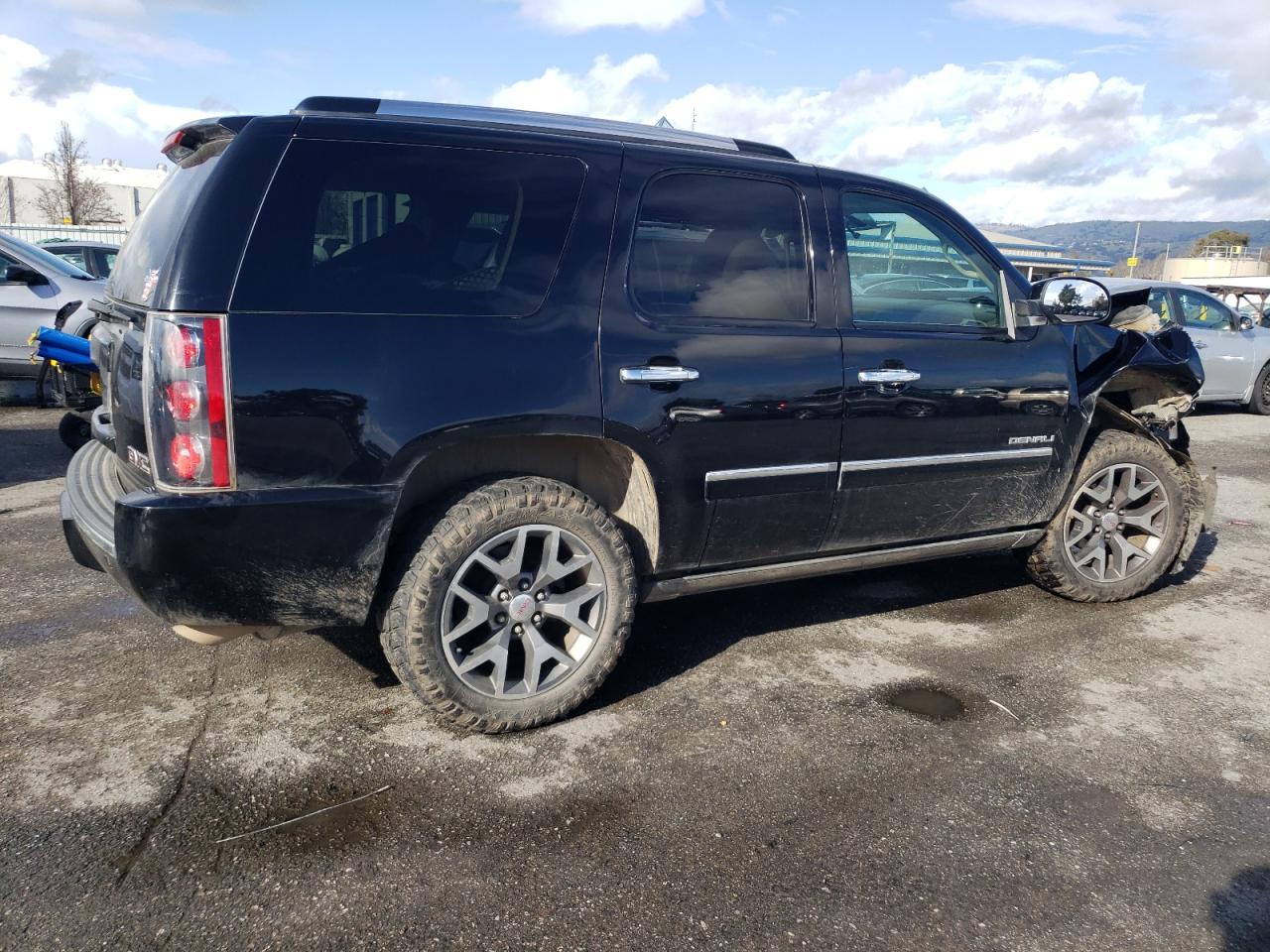 Photo 2 VIN: 1GKS2EEF8ER130709 - GMC YUKON 