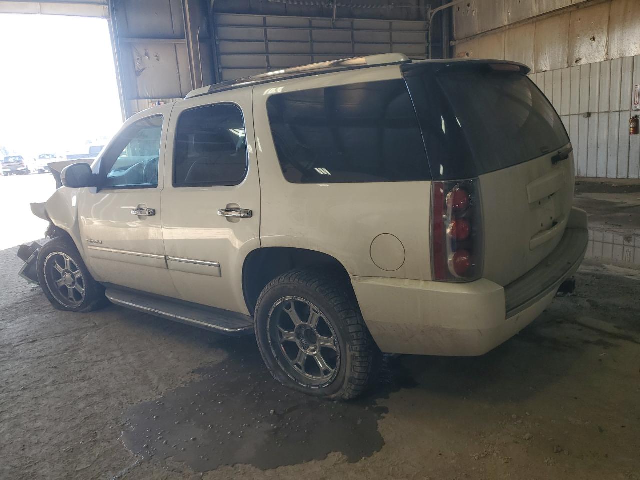 Photo 1 VIN: 1GKS2EEFXBR218995 - GMC YUKON 