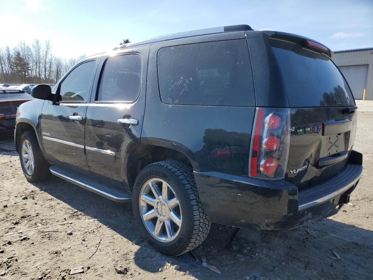 Photo 1 VIN: 1GKS2EEFXDR314239 - GMC YUKON 