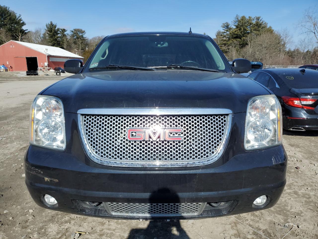 Photo 4 VIN: 1GKS2EEFXDR314239 - GMC YUKON 